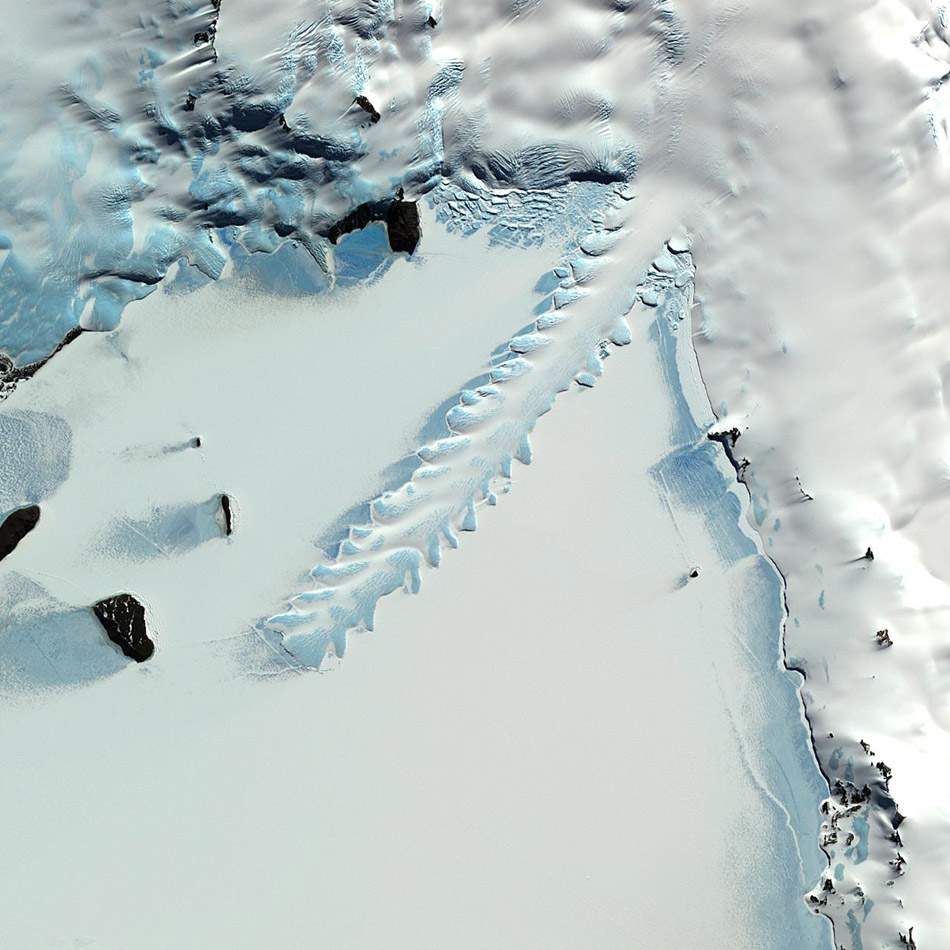 Icebergs Polar regions fact file, Antarctica and the Arctic